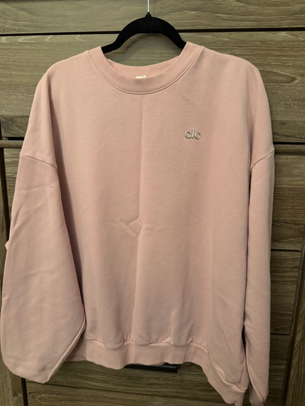 ALO Yoga Women’s Crewneck Sweatshirt - Dusty Rose